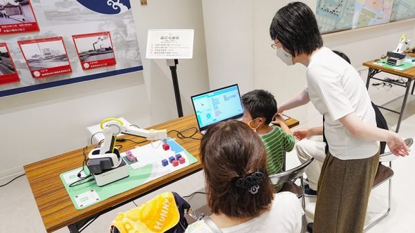 尼崎城で子ども向けロボットプログラミング体験イベント